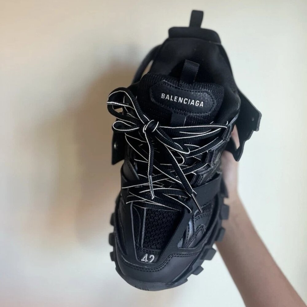 balenciaga track